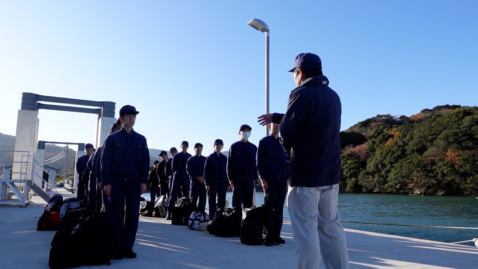 鳥羽丸×『TRANS-Crew』_整列